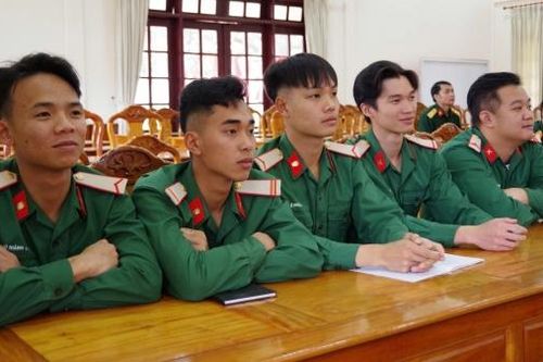 Hơn 200 cán bộ, chiến sĩ tham gia sinh hoạt Ngày Pháp luật