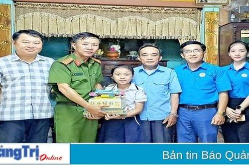Trưởng công an phường tận tụy