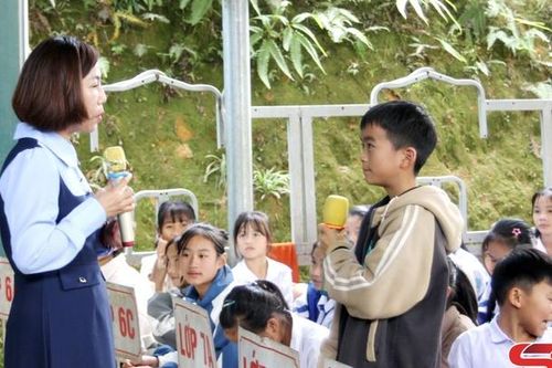 Truyền thông trực tiếp về phòng chống tác hại của thuốc lá tại trường học