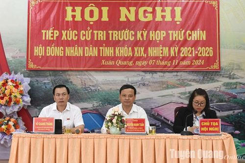 Phó Chủ tịch UBND tỉnh Nguyễn Mạnh Tuấn tiếp xúc cử tri xã Xuân Quang