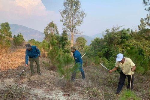 Bài 2: Nghỉ việc nhiều, tuyển dụng khó khăn