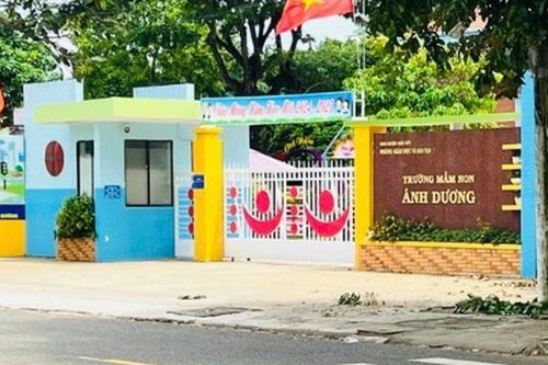 Vụ giáo viên ăn 'cơm trắng hai giò': Đồng ý cho nữ hiệu trưởng thôi việc