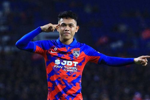 Bại tướng của Công Phượng vượt mặt Cristiano Ronaldo