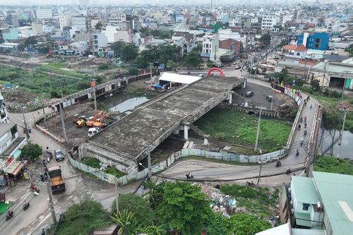 Nhiều dự án chậm thi công do vướng dây điện, lãnh đạo điện lực TP.HCM nói gì?