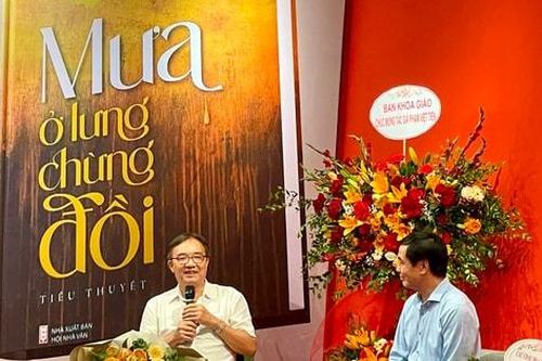 'Mưa ở lưng chừng đồi' - tiểu thuyết về thời chiến của nhà văn Phạm Việt Tiến