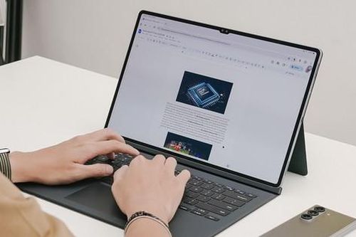 Là sinh viên năm nhất hay sắp ra trường, giai đoạn nào cũng tuyệt vời hơn cùng AI tablet này