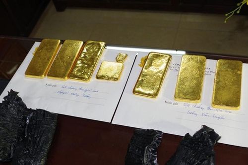 Hà Nam: Bắt, khởi tố nhóm đối tượng buôn lậu hơn 6 kg vàng từ nước ngoài