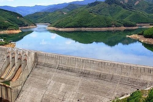 Thủy điện vận hành cả chục năm, người dân vẫn chưa có tiền bồi thường