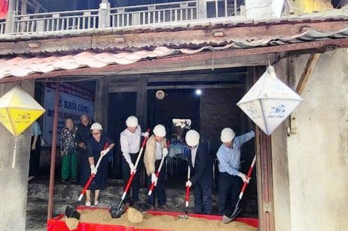 Thừa Thiên Huế: Hỗ trợ 1 tỷ đồng trùng tu, tôn tạo ngôi nhà rường cổ Bao Vinh