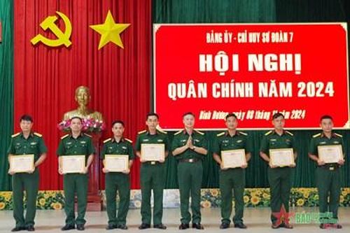 Sư đoàn 7 (Quân đoàn 4) huấn luyện thực chất, sát thực tiễn, địa bàn