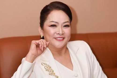 Như Quỳnh tiết lộ lý do hợp tác với Hồ Văn Cường, kể luôn mối quan hệ với cố nghệ sĩ Phi Nhung