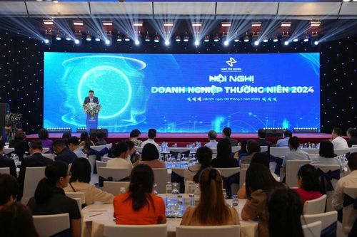 Đa số công ty niêm yết đều tăng điểm về minh bạch thông tin