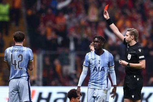 Chùm ảnh: Tottenham thua đội bóng Thổ Nhĩ Kỳ