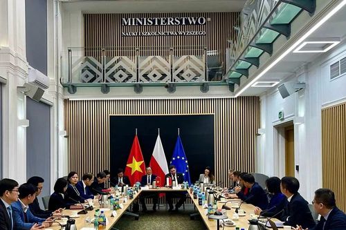 Tăng cường hợp tác giáo dục và thúc đẩy dạy học tiếng Việt tại Ba Lan
