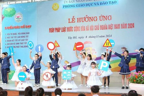 Ngành Giáo dục quận Tây Hồ hưởng ứng Ngày Pháp luật Việt Nam năm 2024