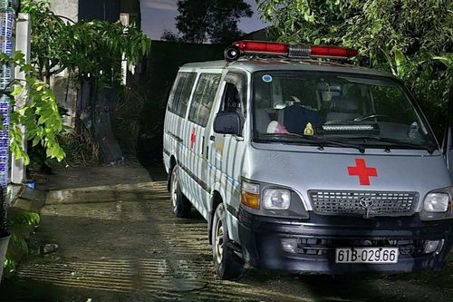 Bản tin 8H: Phát hiện thi thể bé trai 13 tuổi nổi trên ao cá