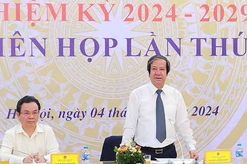 Phó giáo sư trẻ nhất ngành Toán từng học trường sư phạm số 1 cả nước