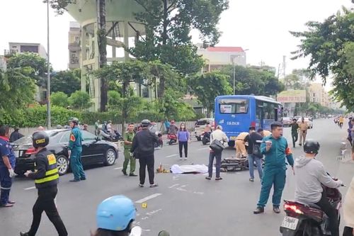 Tai nạn liên hoàn ở Gò Vấp, một người bị xe buýt cán tử vong