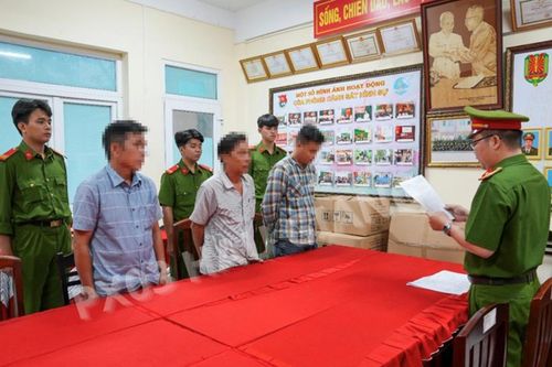 Tạm giữ hình sự 4 đối tượng lừa bán thiên thạch với số tiền 19 tỉ đồng