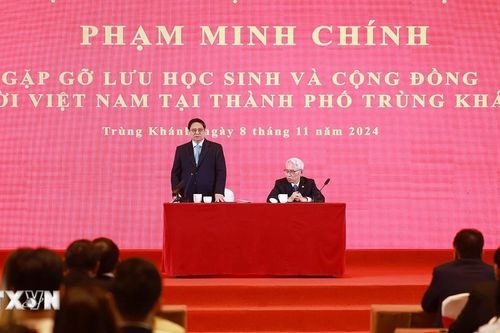 Trung Quốc: Thủ tướng gặp lưu học sinh và cộng đồng người Việt tại Trùng Khánh