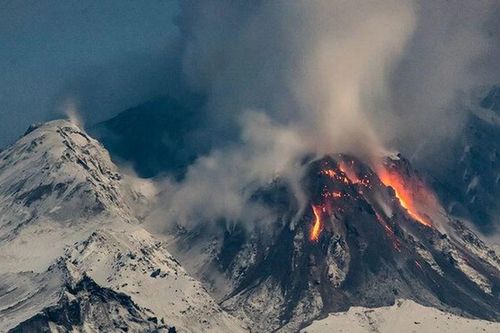 Nga: Núi lửa Shiveluch phun trào, cảnh báo gia tăng nguy hiểm