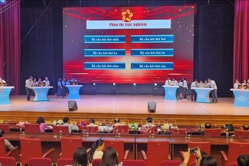 Cải cách hành chính: 'Vì nhân dân phục vụ'