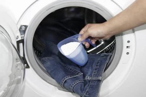 Mẹo hay giúp giữ quần jean luôn bền màu như mới