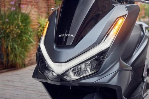 Honda PCX 2025 trình làng, bổ sung công nghệ và tính năng