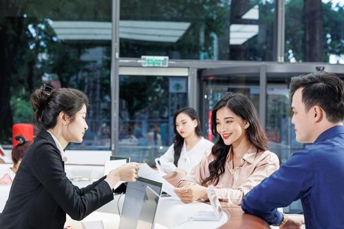 Techcombank được S&P Global Ratings xếp hạng 'BB-' và triển vọng 'ổn định'