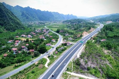 Nguồn lực tư nhân đóng góp quan trọng phát triển hạ tầng giao thông
