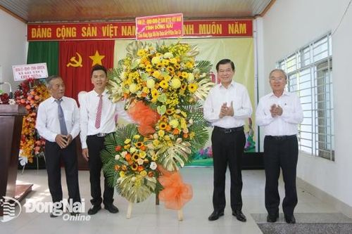 Bí thư Tỉnh ủy Nguyễn Hồng Lĩnh dự Ngày hội Đại đoàn kết toàn dân tộc tại ấp có 99,5% dân số là đồng bào có đạo