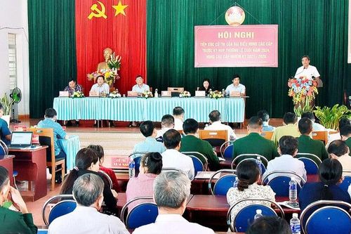 Bí thư Tỉnh ủy, Chủ tịch HĐND tỉnh Hồ Văn Niên: Cần quan tâm giải quyết các kiến nghị của cử tri