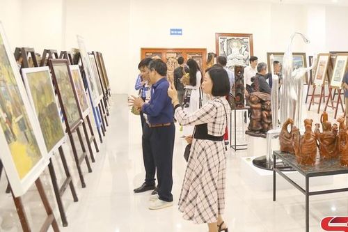 Ấn tượng triển lãm mỹ thuật Tây Bắc - Việt Bắc