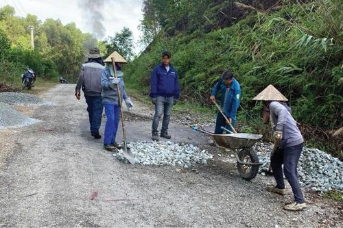 Không để đường sá hư hỏng, chia cắt khi mưa lũ