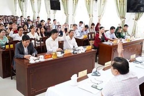 Phong Điền tổ chức kỳ họp chuyên đề lần thứ 12, khóa VII