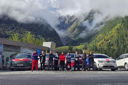 26 ngày, vượt 16.000km, đoàn xe điện VinFast VF 8 chinh phục Tây Tạng đã về Việt Nam