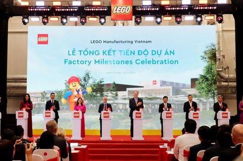 Bình Dương: Nhà máy LEGO 1,3 tỷ USD vận hành thử nghiệm dây chuyền sản xuất