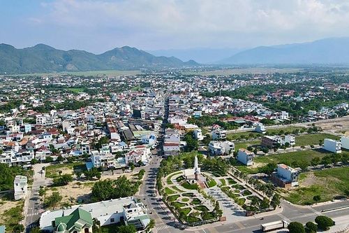 Kỷ niệm 60 năm phong trào Đồng khởi giải phóng một phần nông thôn, đồng bằng tỉnh Khánh Hòa