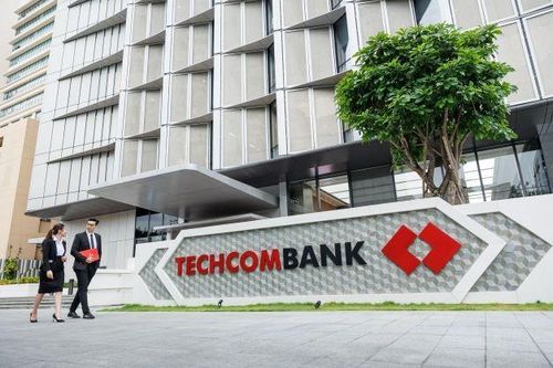 Techcombank được S&P Global Ratings xếp hạng 'BB-' và triển vọng 'ổn định'