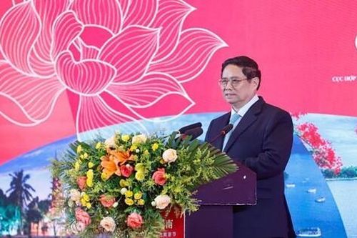 Thủ tướng nêu phương châm 20 chữ để đẩy mạnh hợp tác văn hóa, du lịch Việt Nam - Trung Quốc
