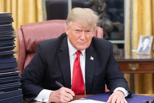 Ông Trump sẽ làm gì trong ngày đầu tiên trở lại Nhà Trắng?