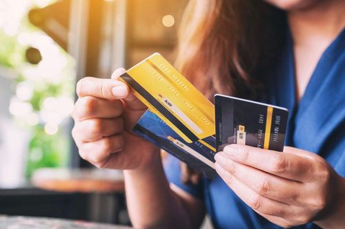 Thẻ trả trước vô danh là gì?