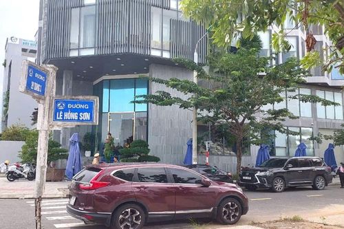 Hàng chục công an có mặt, phong tỏa trước trụ sở Công ty TNHH Tư vấn đầu tư GFDI