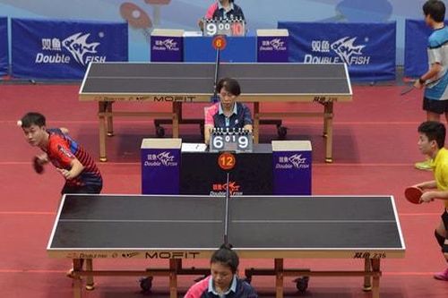 Giải bóng bàn tranh Cúp Báo Hànôịmới năm 2024: Xác định các cặp đấu bán kết nội dung đồng đội