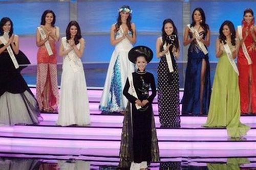 Một Hoa hậu từng phải mặc áo dài trong phần thi Trang phục dạ hội vì mất hành lý