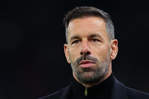 Van Nistelrooy muốn làm HLV trưởng MU
