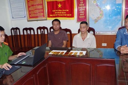 Hà Nam: khởi tố nhóm đối tượng buôn lậu vàng từ nước ngoài