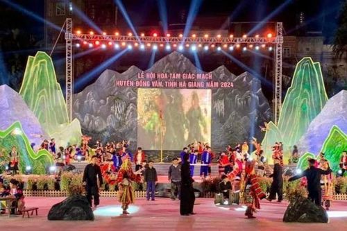 Đồng Văn tổ chức khai mạc Lễ hội Hoa tam giác mạch