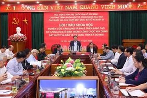 Nghiên cứu, vận dụng sáng tạo tư tưởng Hồ Chí Minh trong xây dựng đất nước