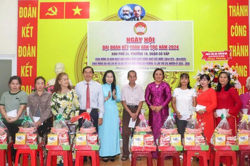 Chung tay xây dựng khu phố đoàn kết, vững mạnh